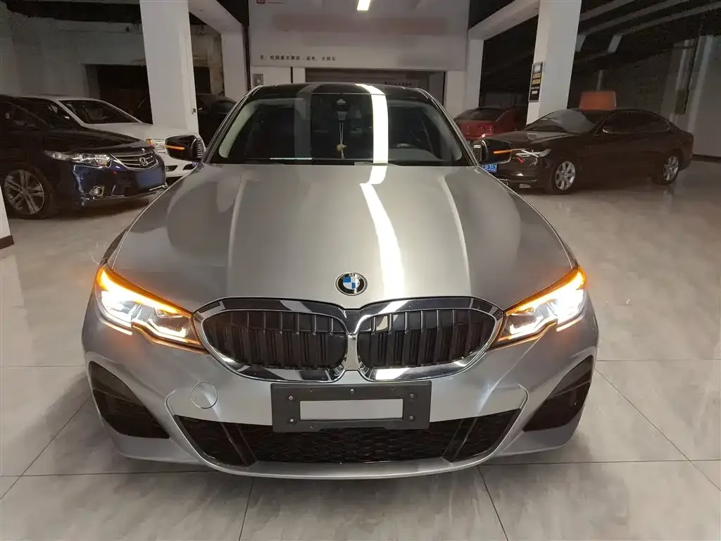 BMW 3 Series 2021 из CN, фото 3