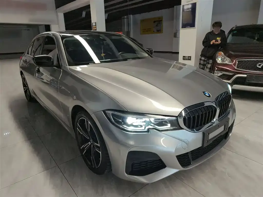 BMW 3 Series 2021 из CN, фото 4