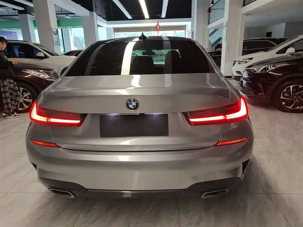 BMW 3 Series 2021 из CN, фото 6