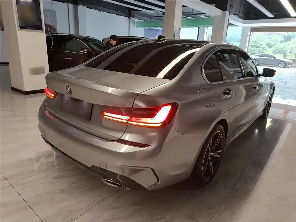 BMW 3 Series 2021 из CN, фото 7
