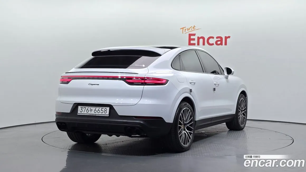 Porsche Cayenne 2021 из KR, фото 2