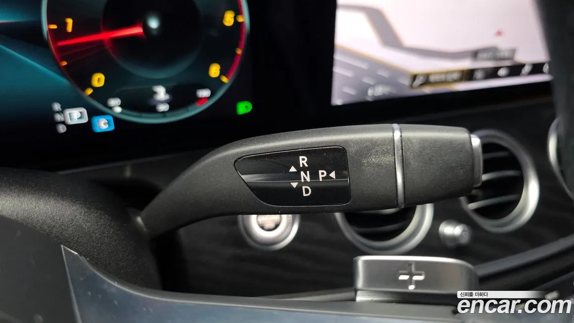 Mercedes-Benz E-Class 2021 из KR, фото 9