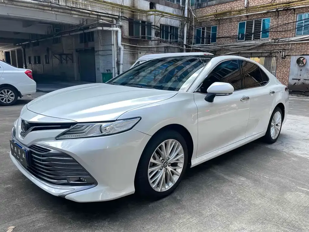 Toyota Camry 2021 из CN, фото 1