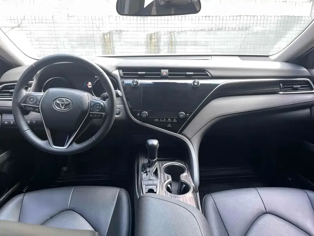 Toyota Camry 2021 из CN, фото 5
