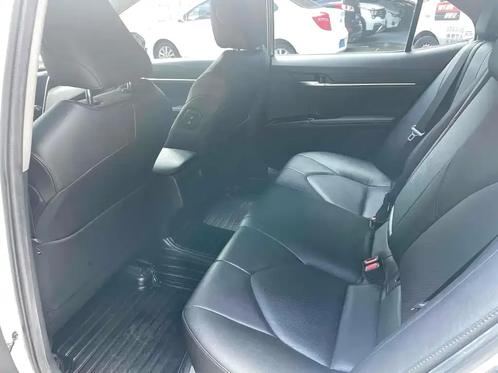 Toyota Camry 2021 из CN, фото 6