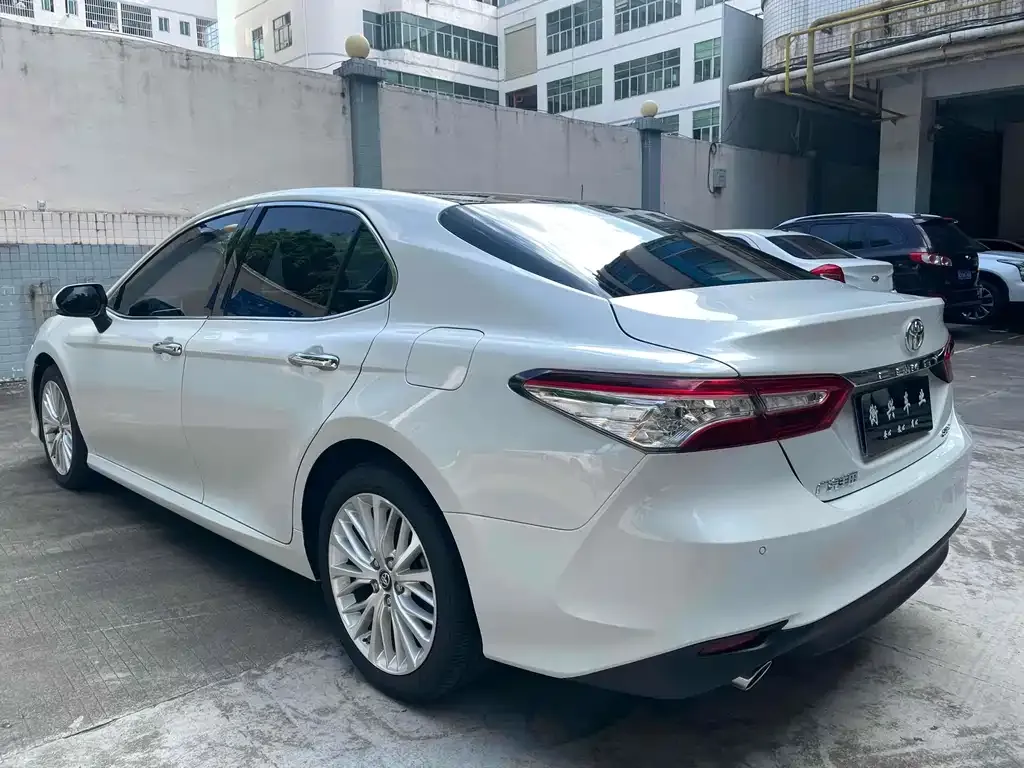 Toyota Camry 2021 из CN, фото 8