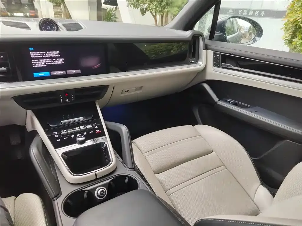 Porsche Cayenne 2023 из CN, фото 9