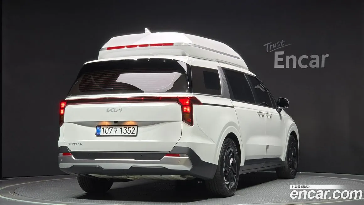 Kia Carnival — фото 2