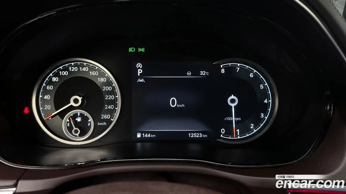 Genesis GV70 2024 из KR, фото 8