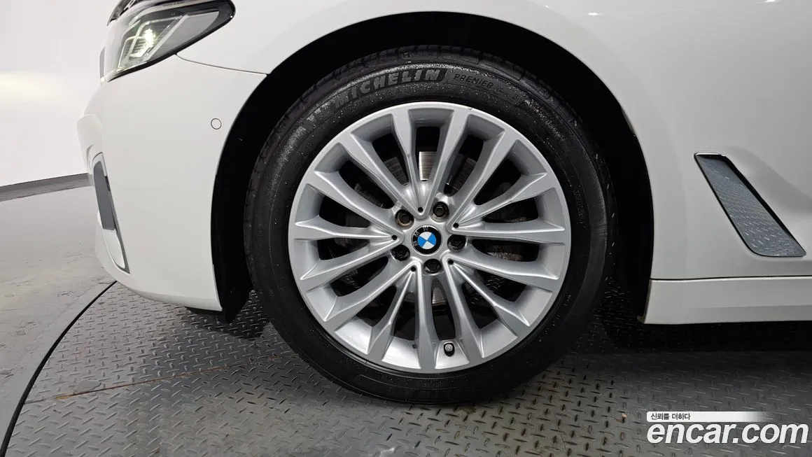 BMW 5-Series 2022 из KR, фото 5