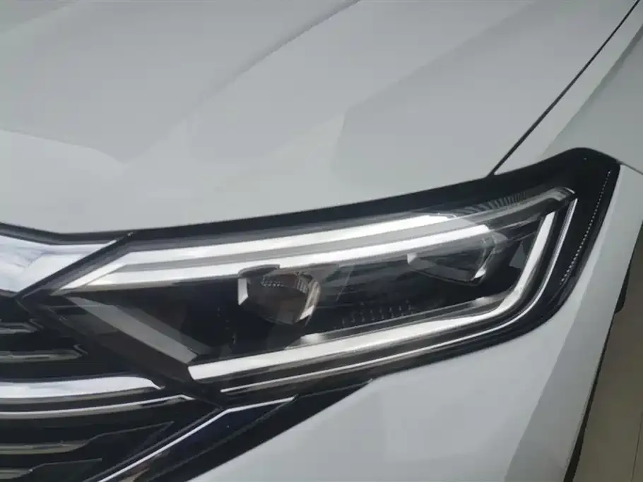 Volkswagen Sagitar 2023 из CN, фото 5