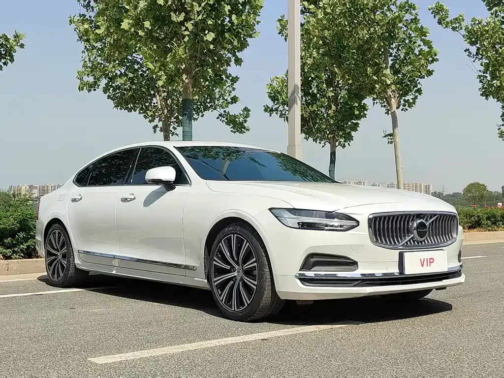 Volvo S90 2023 из CN, фото 3