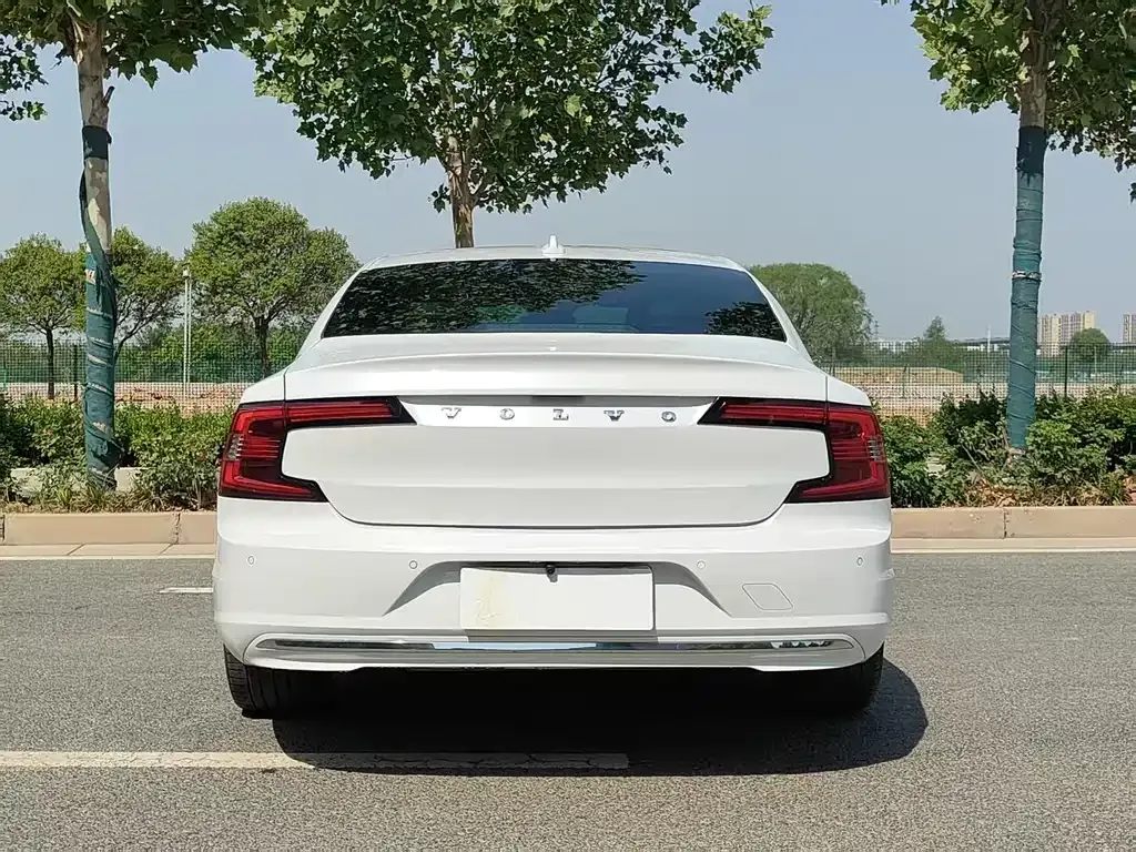 Volvo S90 2023 из CN, фото 8