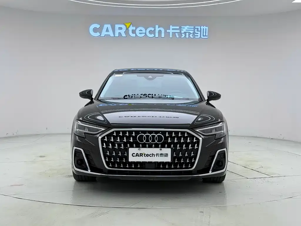 Audi A8 2023 из CN, фото 2