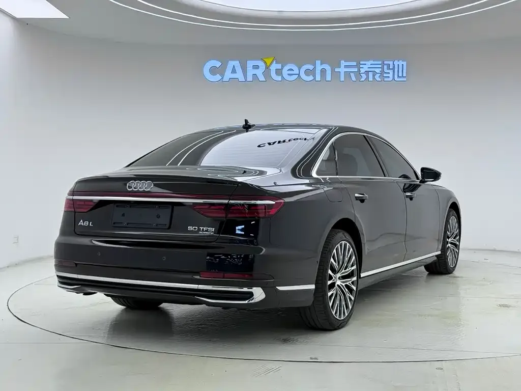 Audi A8 2023 из CN, фото 6