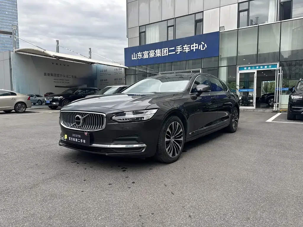 Volvo S90 2024 из CN, фото 1