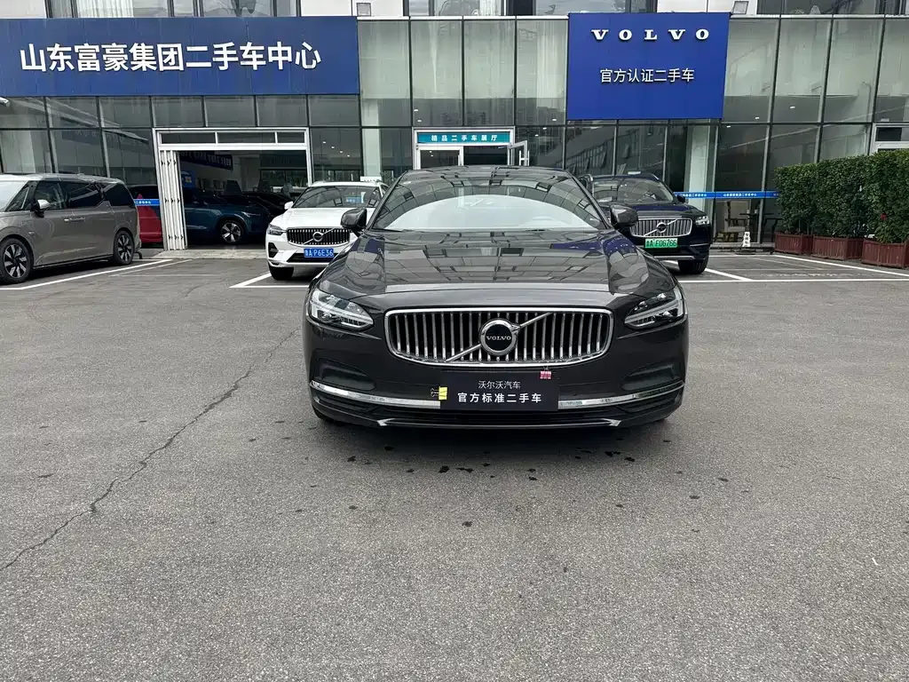 Volvo S90 2024 из CN, фото 2