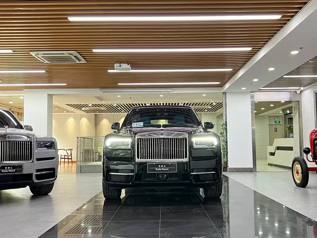 Rolls-Royce Cullinan 2025 из CN, фото 2