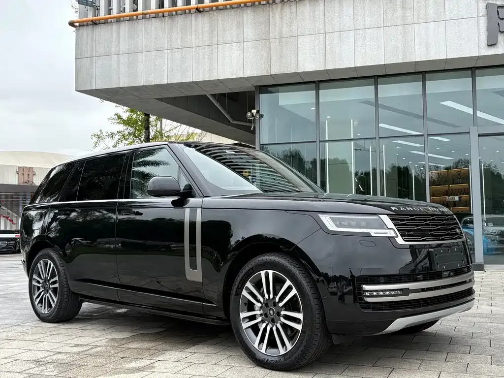 Land Rover Range Rover 2024 из CN, фото 2