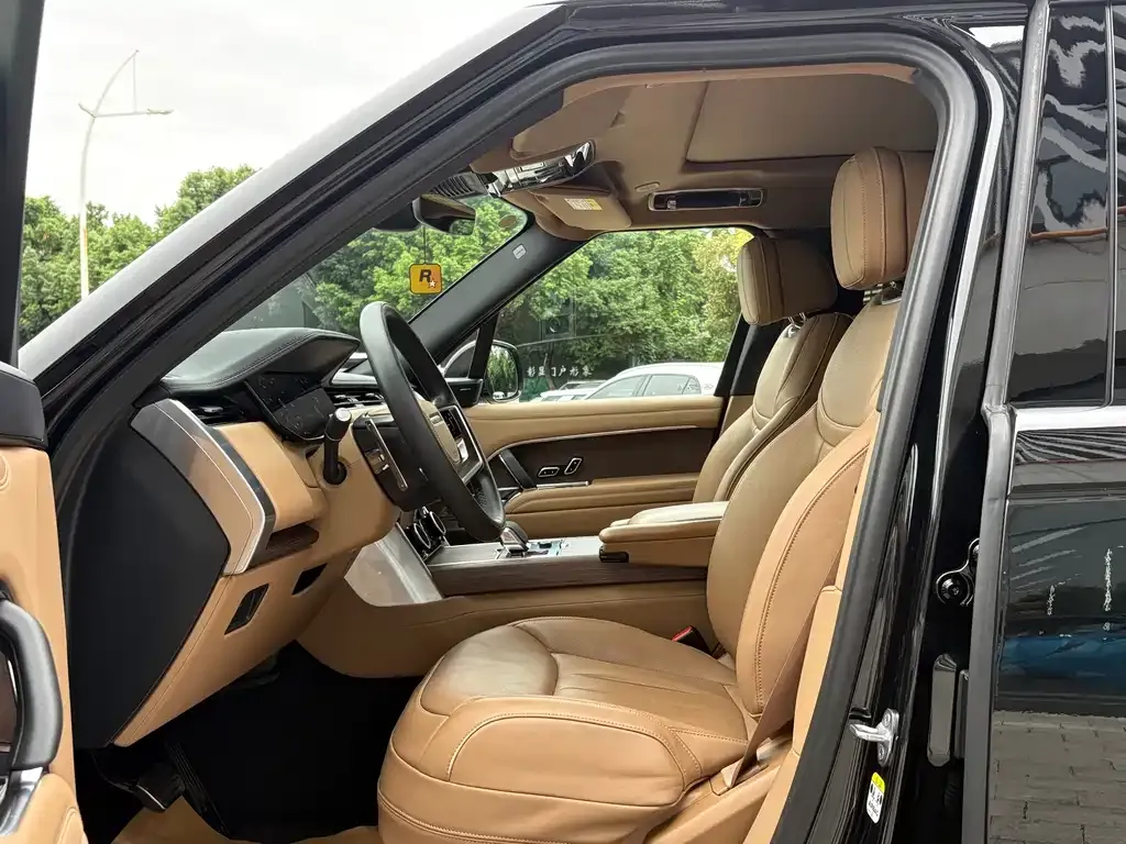 Land Rover Range Rover 2024 из CN, фото 3