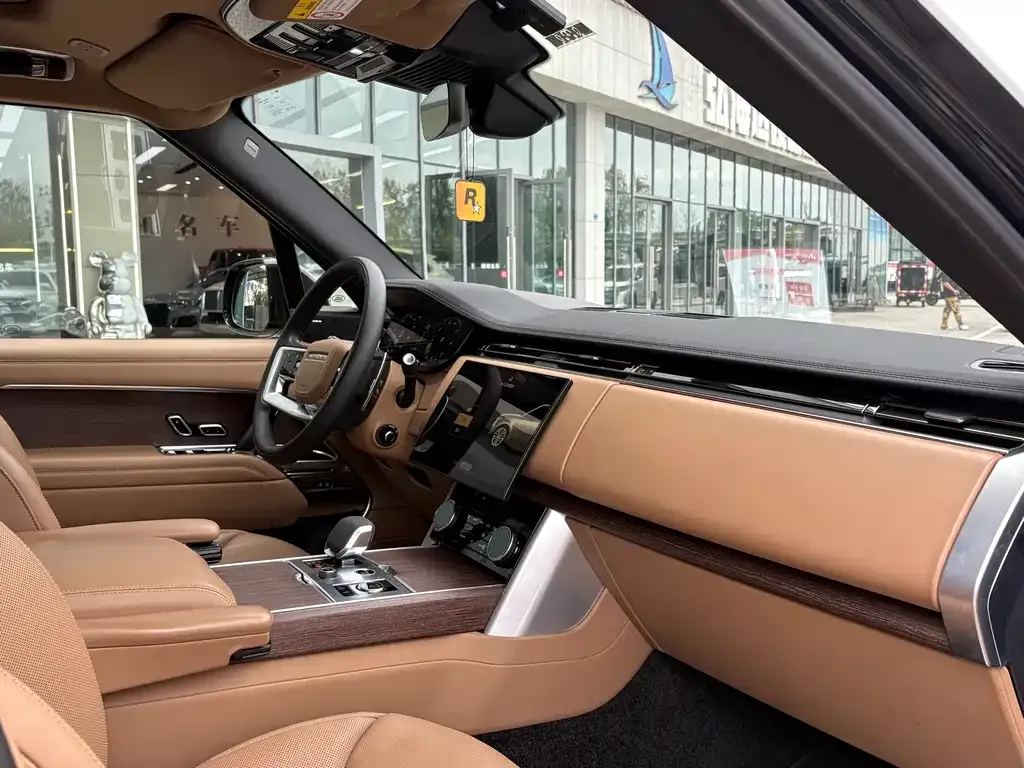Land Rover Range Rover 2024 из CN, фото 8