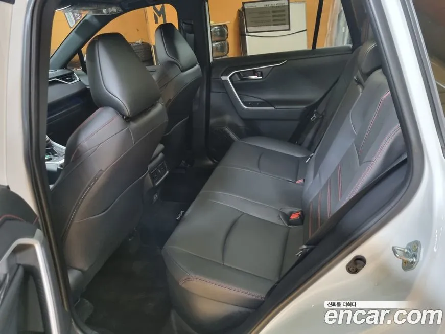 Toyota RAV4 2024 из KR, фото 5