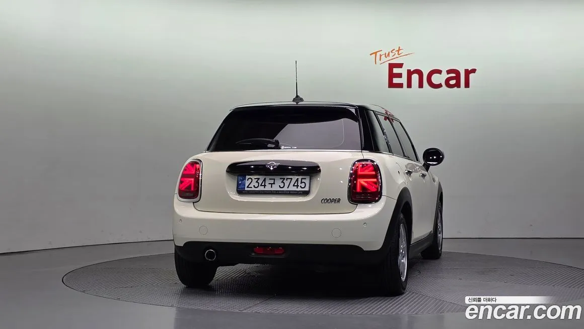 Mini Cooper 2021 из KR, фото 4