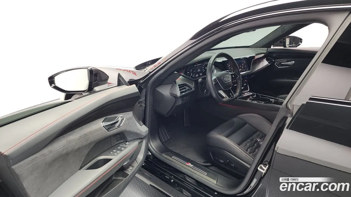 Audi RS e-tron GT 2022 из KR, фото 10