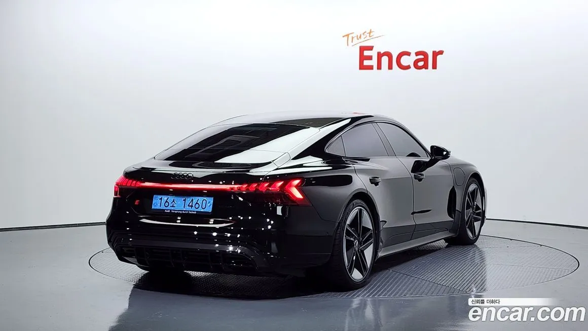 Audi RS e-tron GT 2022 из KR, фото 2