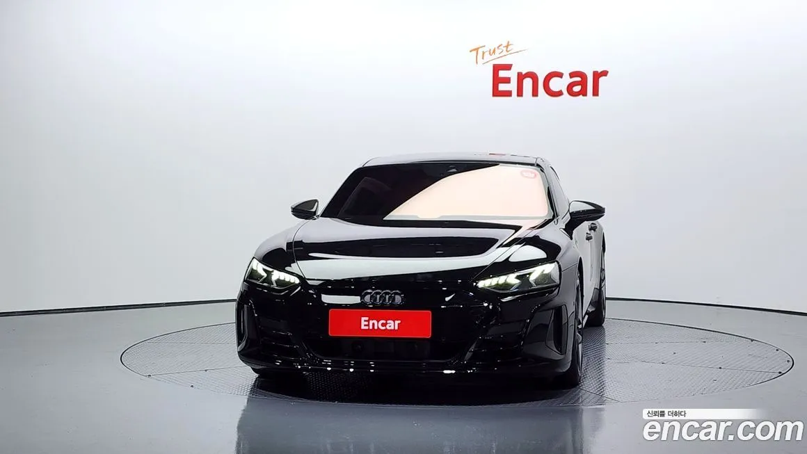 Audi RS e-tron GT 2022 из KR, фото 3