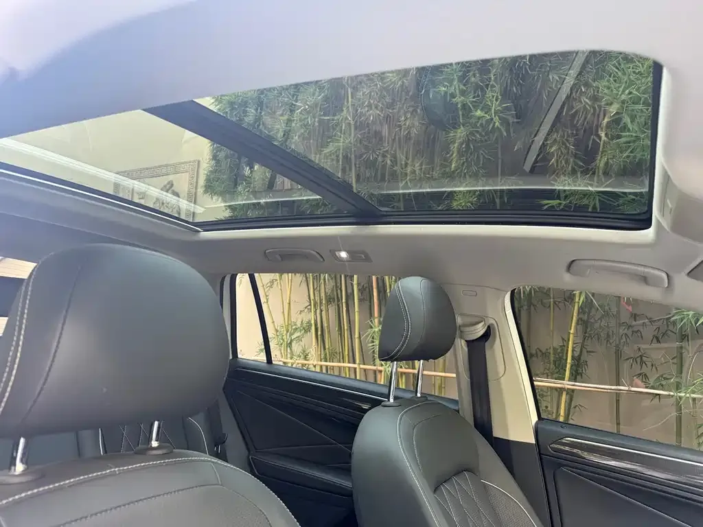 Volkswagen Tiguan L 2022 из CN, фото 10