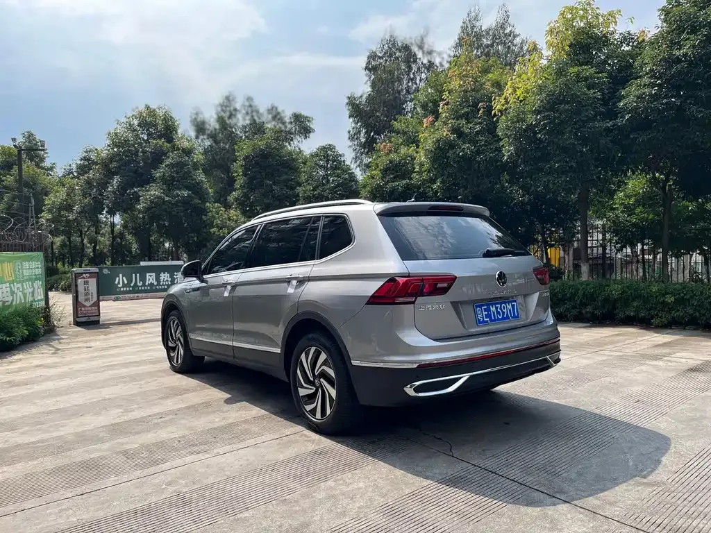 [object Object] Tiguan L 2023 из CN, фото 4