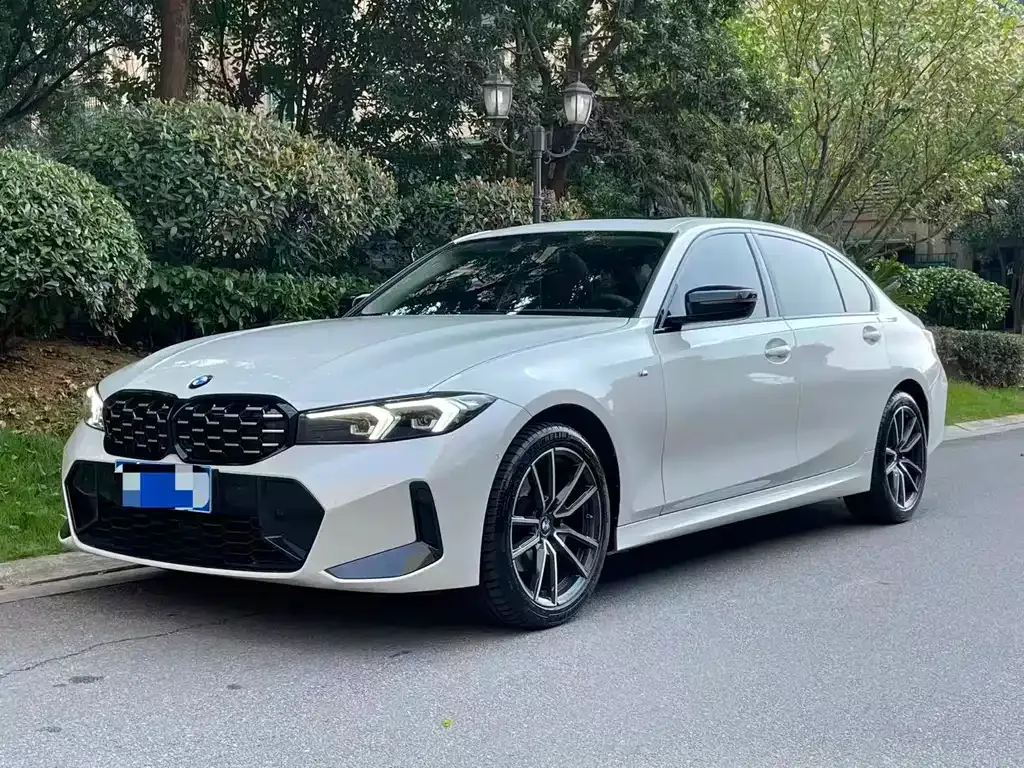 BMW 3 Series 2024 из CN, фото 2