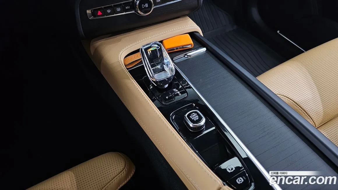 Volvo XC90 2023 из KR, фото 9