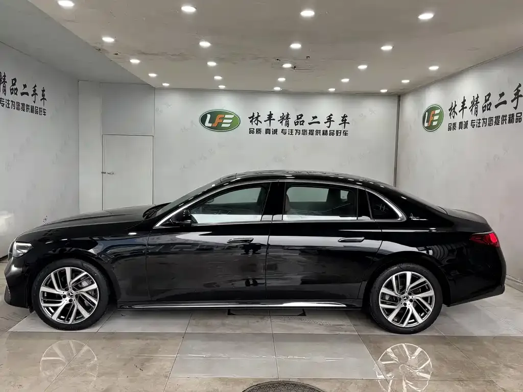 Mercedes-Benz E-Class 2024 из CN, фото 5