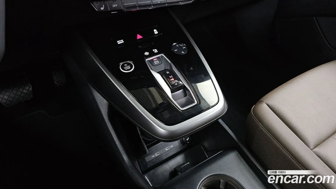Audi Q4 e-tron 2025 из KR, фото 9