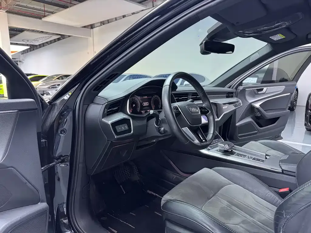 Audi A6L 2021 из CN, фото 4