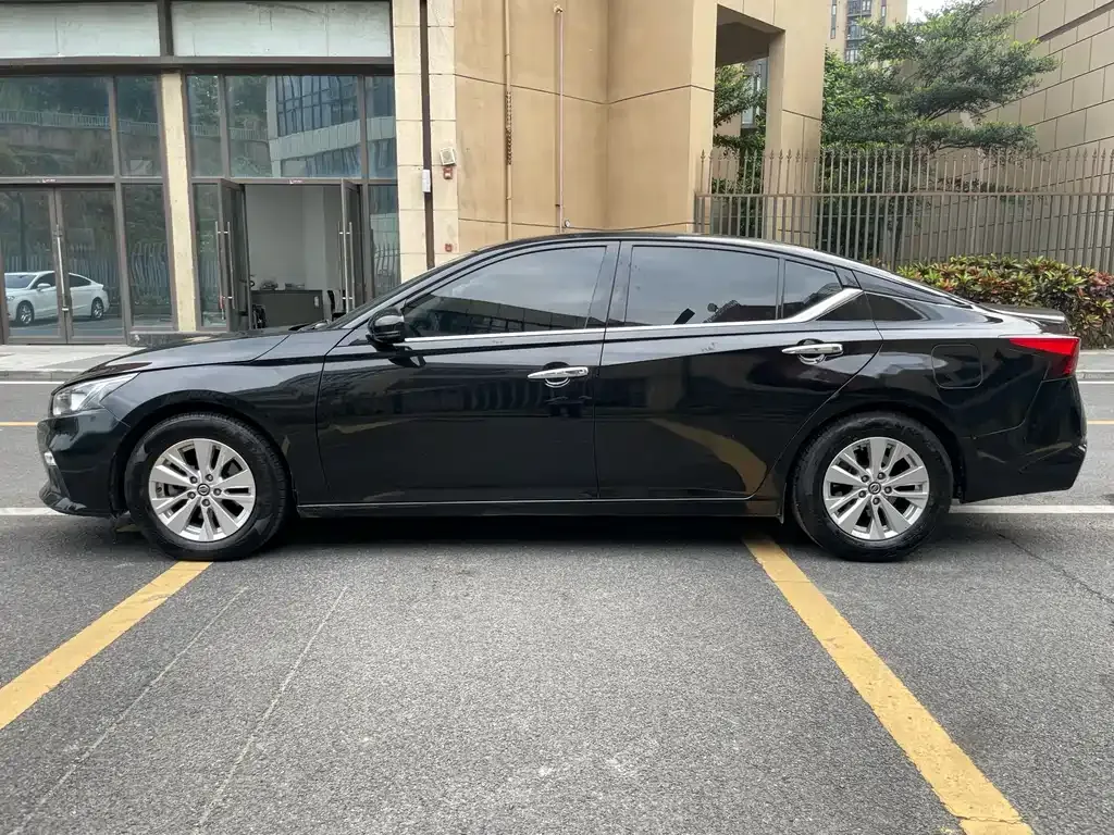 Nissan Teana 2022 из CN, фото 8