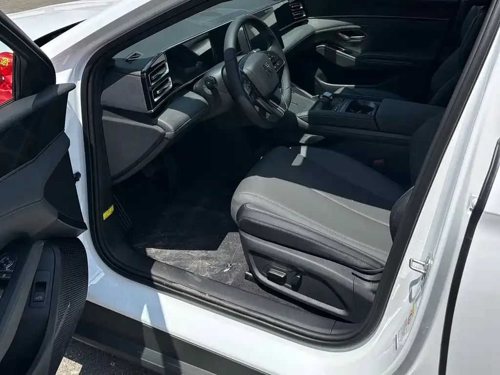 BYD Qin L 2025 из CN, фото 9