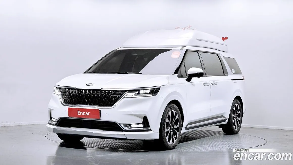 Kia Carnival — фото 1