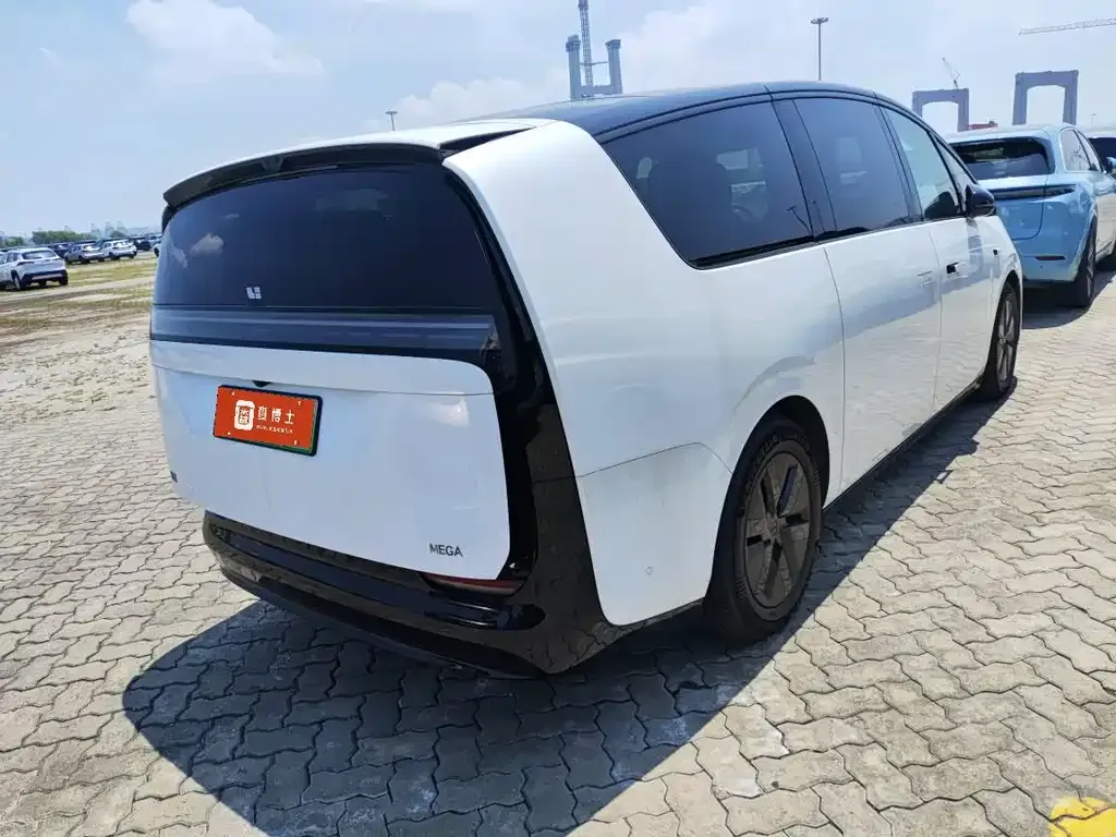 Li Auto MEGA 2024 из CN, фото 2