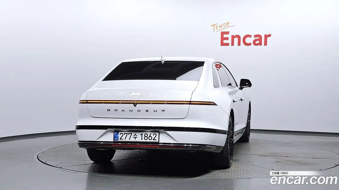 Hyundai Grandeur 2023 из KR, фото 4
