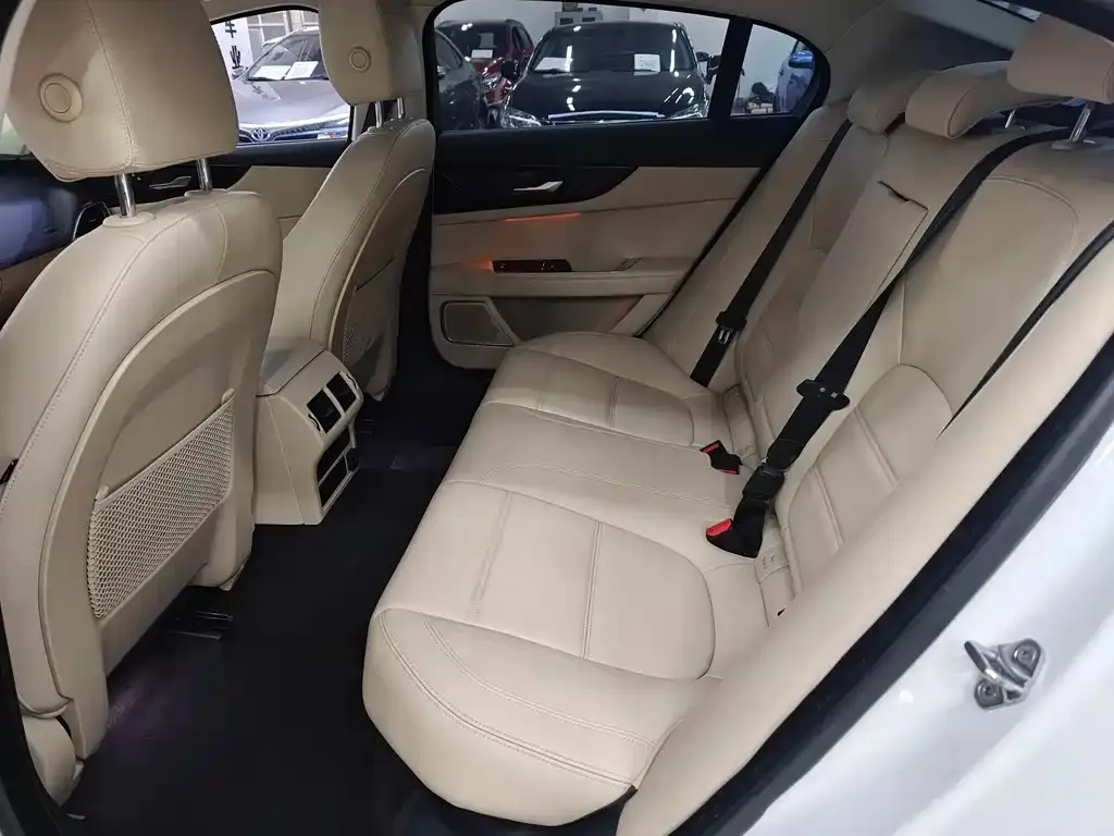 Jaguar XEL 2021 из CN, фото 6