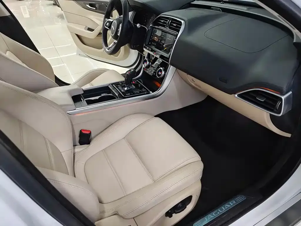 Jaguar XEL 2021 из CN, фото 9