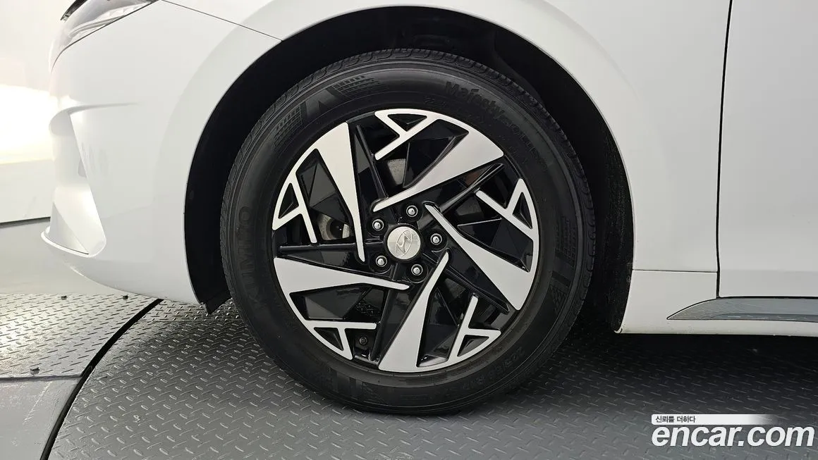 Hyundai Grandeur 2021 из KR, фото 5