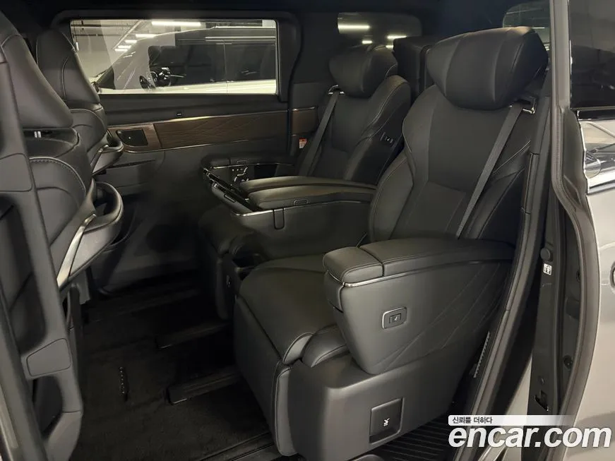 Toyota Alphard 2025 из KR, фото 9
