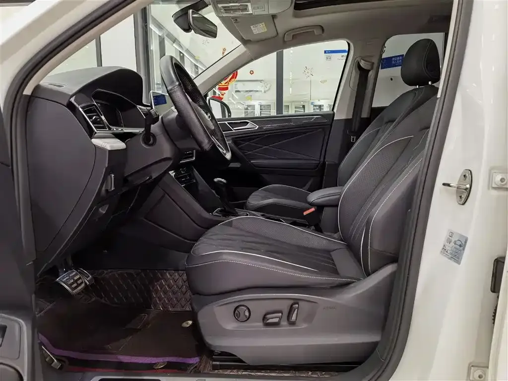 Volkswagen Tiguan L 2022 из CN, фото 10
