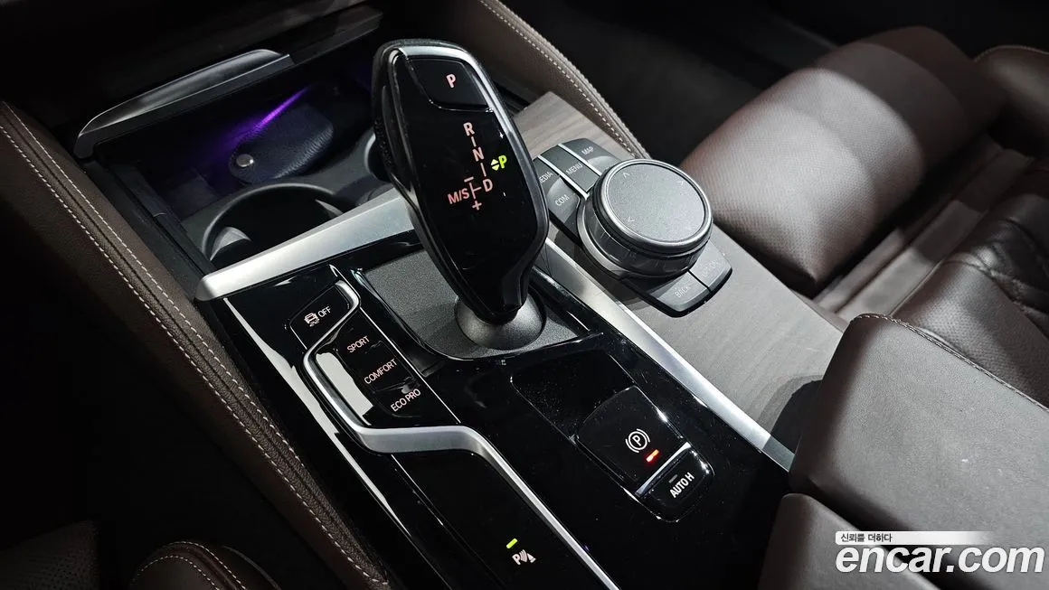 BMW 5-Series 2021 из KR, фото 9
