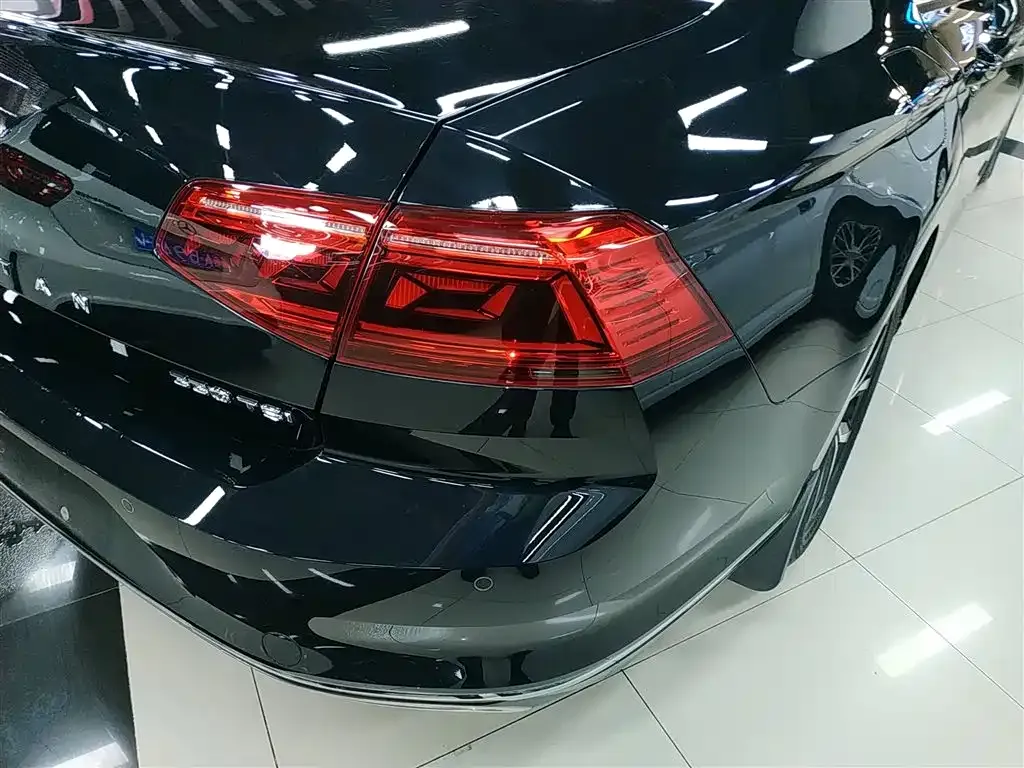 Volkswagen Magotan 2021 из CN, фото 8