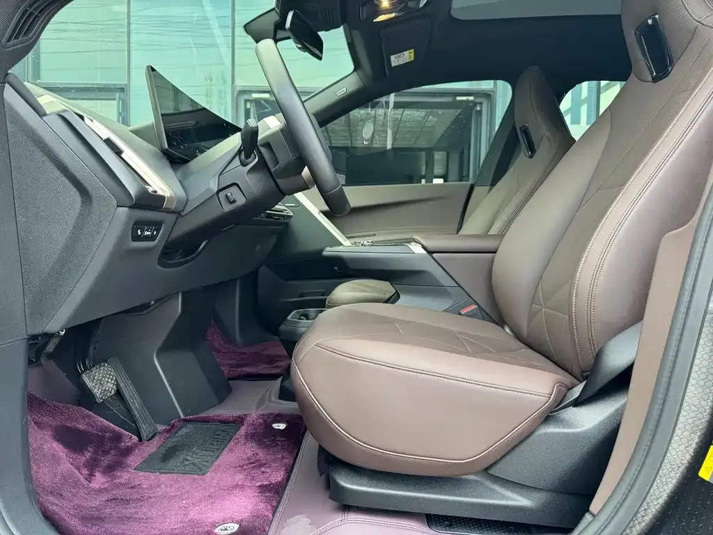BMW iX 2023 из CN, фото 8
